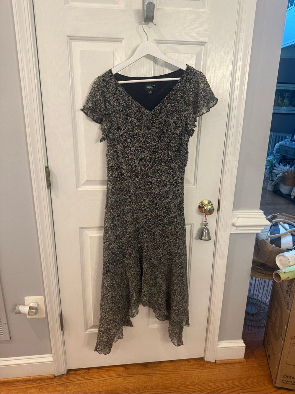 Adrianna Papell 100% Silk Black & Tan Bubble Print Finely Beaded Maci Dress sz 1